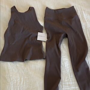 Beyond Yoga Women's purple Ribbed Leggings Set